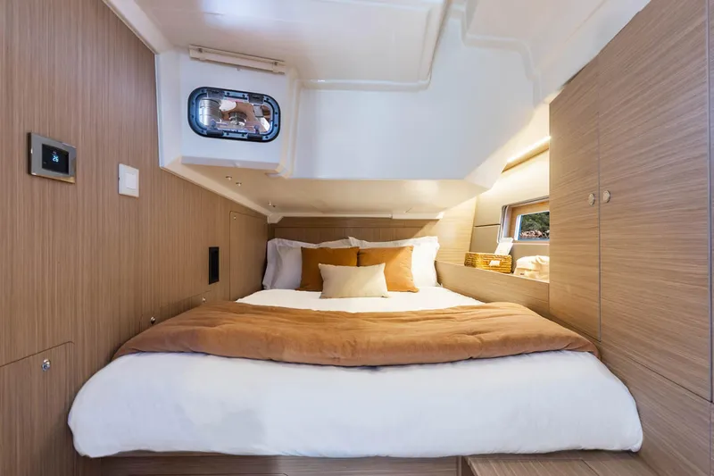 Slide: The Image of Luxurious cabin of the Beneteau Oceanis 47 yacht, year 2027. - 6
