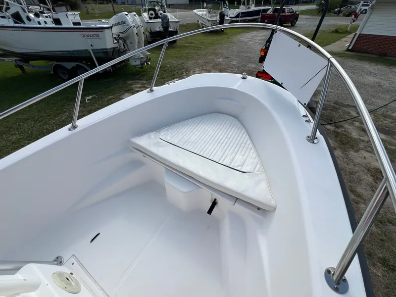Slide: The Image of Boston Whaler 160 Dauntless 2004 boat, bow deck view. - 16