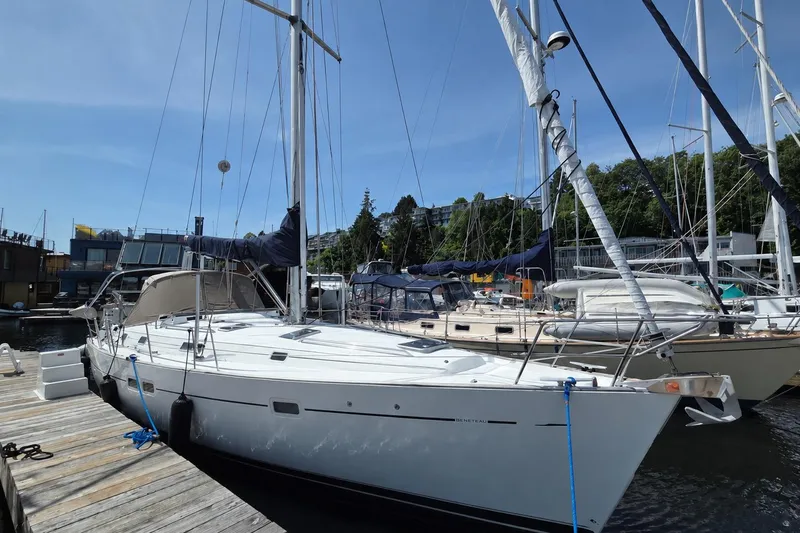 The Image of 2000 Beneteau Oceanis 411 sailboat docked at Signature - 0