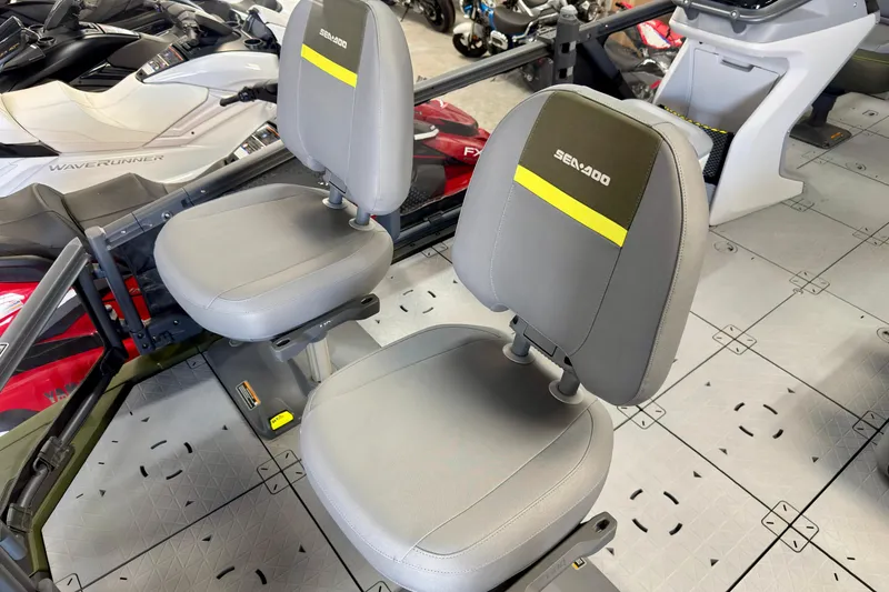 Slide: The Image of 2026 Sea-Doo Switch Fish 21 seats, featuring ergonomic design and modern styling. - 6