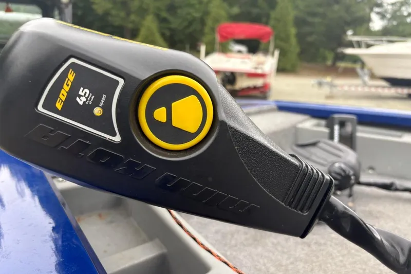 Slide: The Image of Close-up of a Minn Kota Edge trolling motor on a 2015 Tracker Pro Team 175 TF boat. - 9