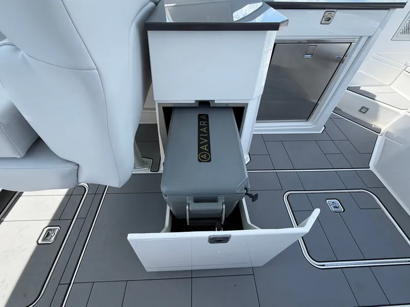 Slide: The Image of Aviara AV32 OB 2021 - 14