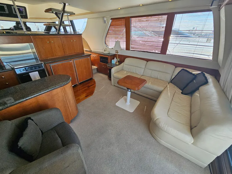 Slide: The Image of Interior of 1999 Carver 530 Voyager Pilothouse yacht. - 14