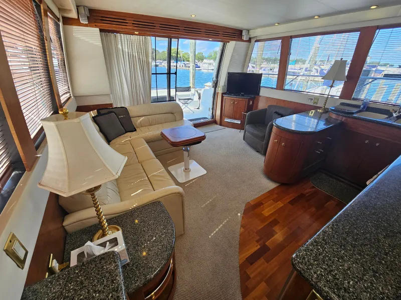 Slide: The Image of Interior of 1999 Carver 530 Voyager Pilothouse yacht. - 15