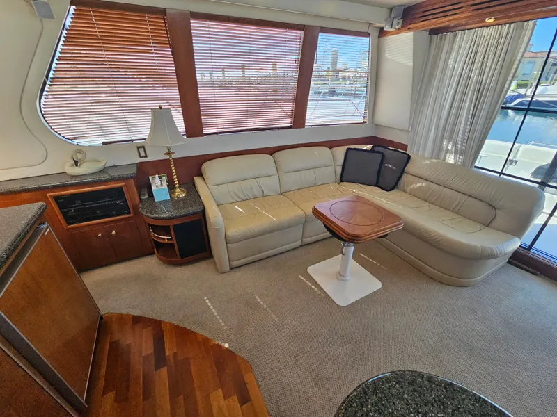 Slide: The Image of Interior of 1999 Carver 530 Voyager Pilothouse yacht. - 17