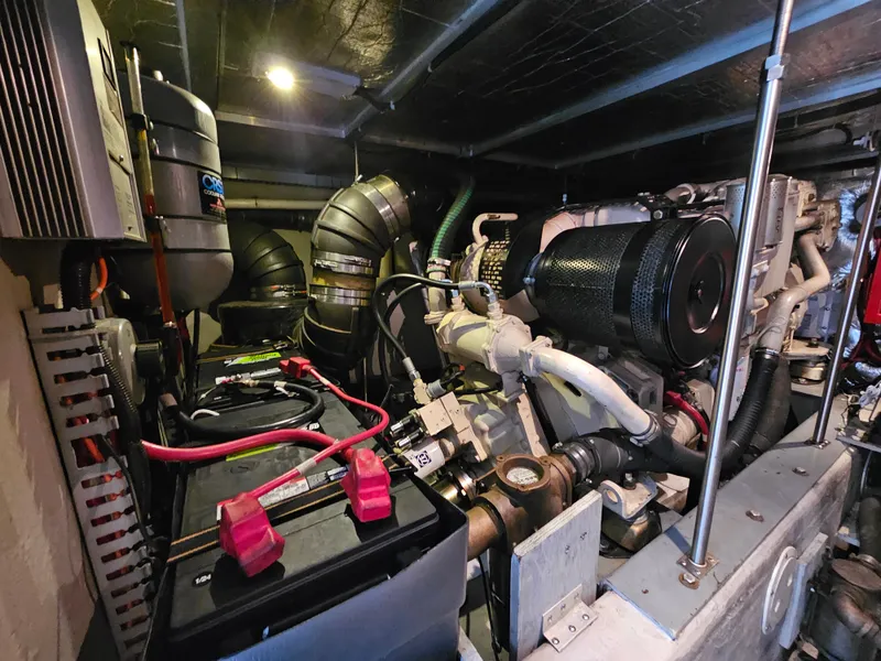 Slide: The Image of Engine room of 1999 Carver 530 Voyager Pilothouse. - 40