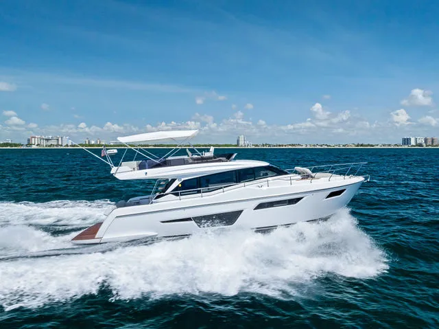 Slide: The Image of Ferretti 500 2022 - 72