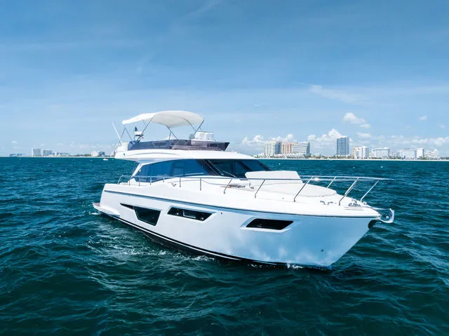 Slide: The Image of Ferretti 500 2022 - 68