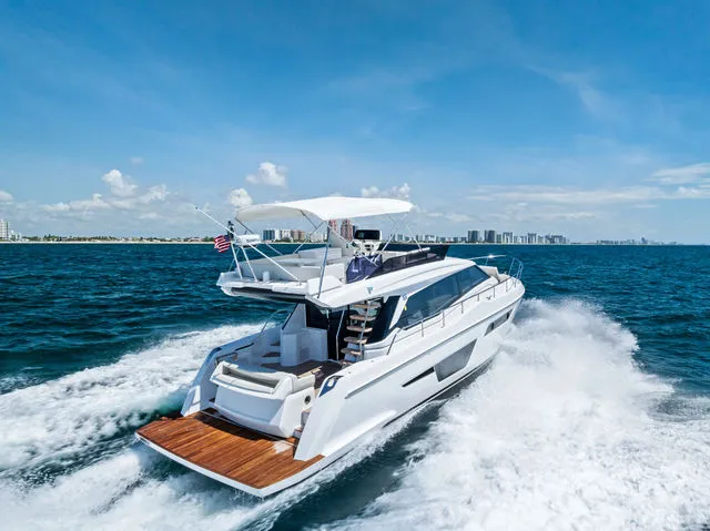 Slide: The Image of Ferretti 500 2022 - 71
