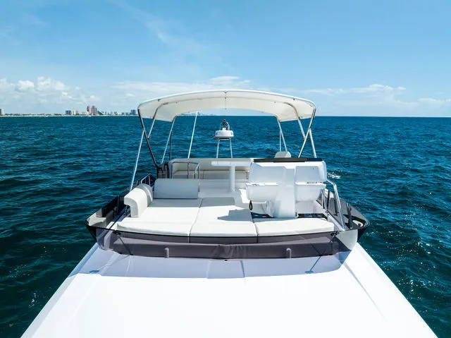 Slide: The Image of Ferretti 500 2022 - 63