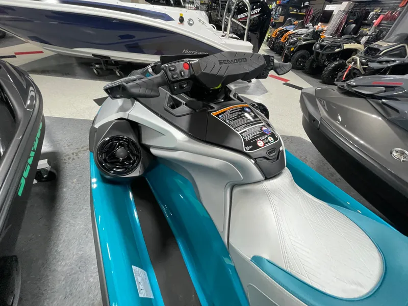 Slide: The Image of Sea-Doo GTX Limited 325 2026 - 5