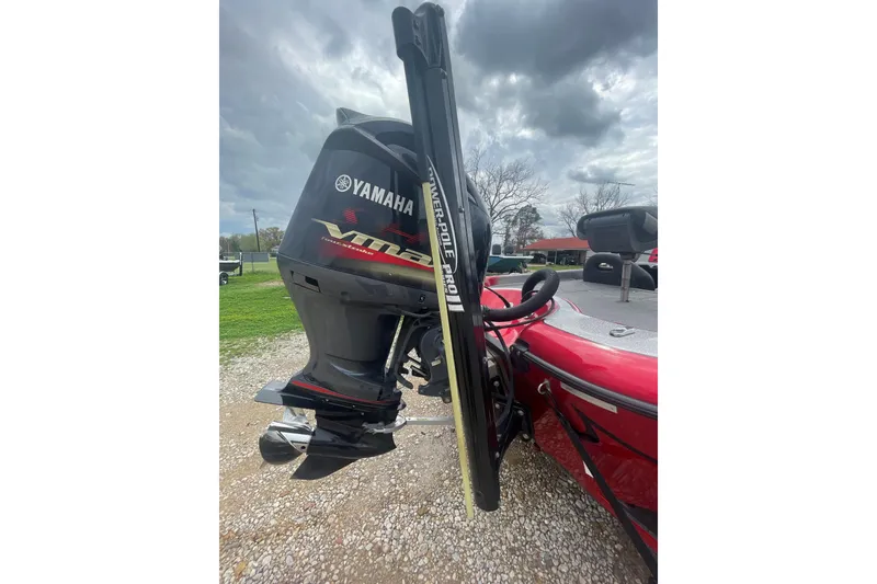 Slide: The Image of 2013 Legend Alpha 199 DCX boat with Yamaha VMAX engine and Power-Pole Pro II anchor. - 12