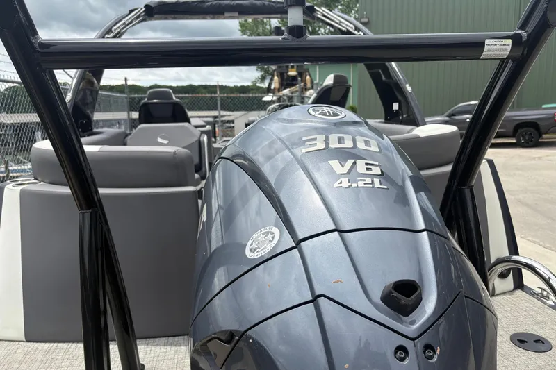 Slide: The Image of 2023 South Bay 525 RS 3.0 Arch boat with V6 4.2L engine. - 14