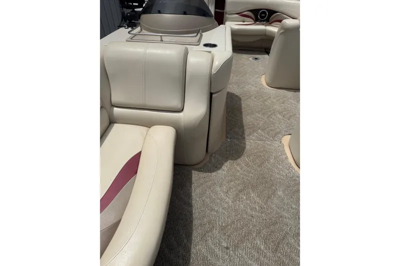 Slide: The Image of Interior of 2008 Sylvan 8523 Mandalay RE pontoon boat with beige seating. - 19