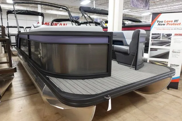 The Image of 2025 Flagship Pontoons D22 B XT pontoon boat in showroom. - 1