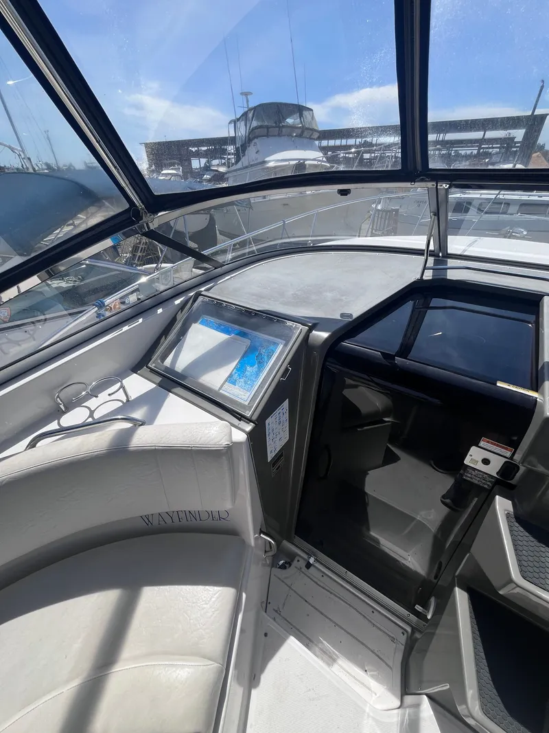 Slide: The Image of Interior view of 2007 Regal 3360 Window Express yacht. - 22