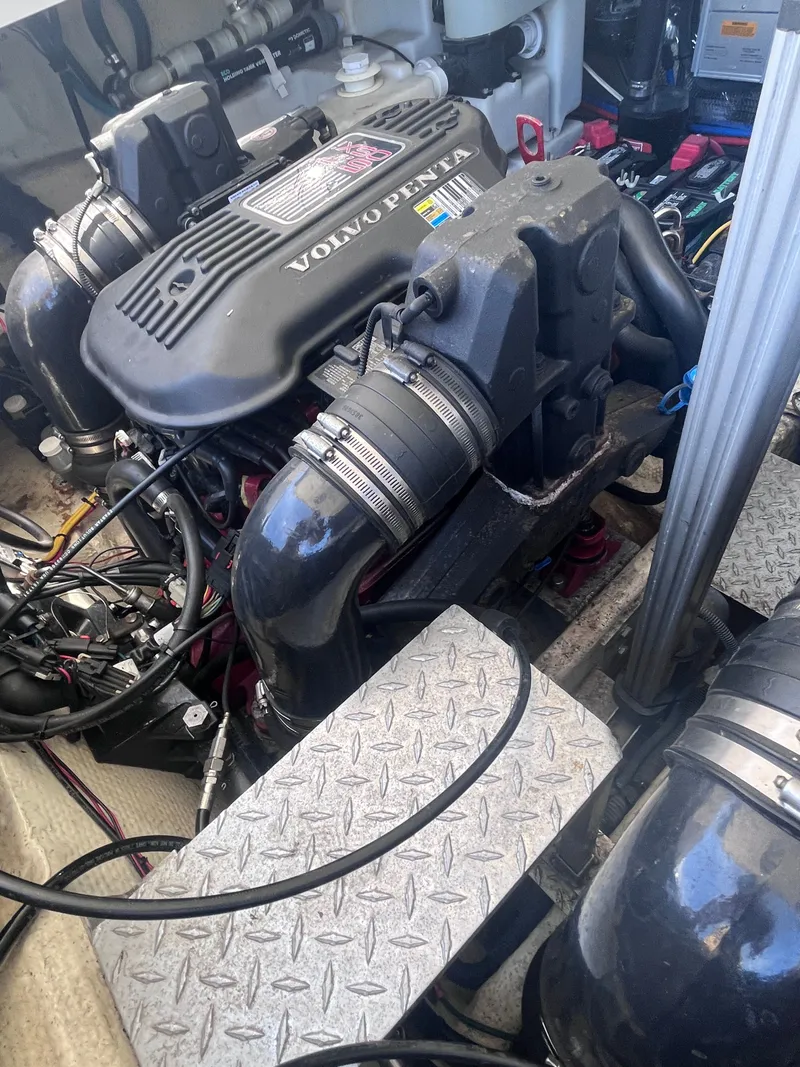 Slide: The Image of Volvo Penta engine in 2007 Regal 3360 Window Express boat. - 41