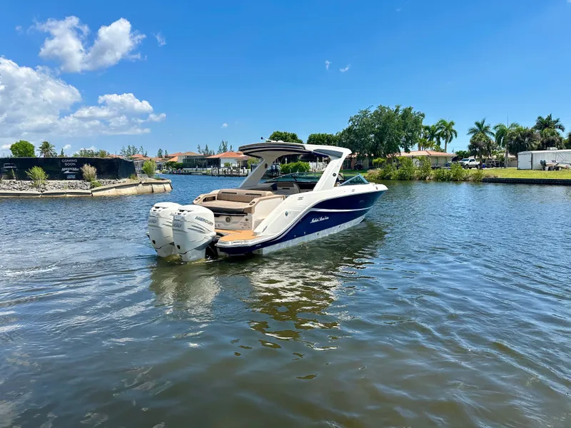 Slide: The Image of Sea Ray SLX 310 Outboard 2018 - 2