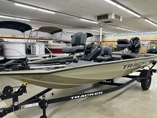The Image of 2026 Tracker Pro Team 175 Crappie Edition boat in showroom. - 1