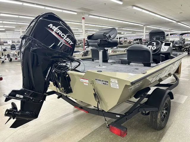 Slide: The Image of 2026 Tracker Pro Team 175 Crappie Edition boat with Mercury engine. - 11