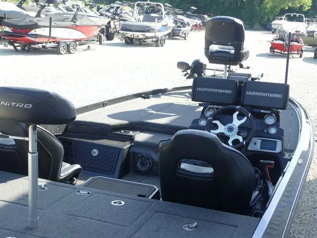 Slide: The Image of 2022 Nitro Z21 Pro boat with Humminbird electronics. - 26