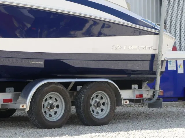 Slide: The Image of 2015 Regal 2500 boat on trailer, side view. - 8