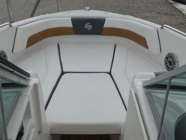 Slide: The Image of Interior of the 2023 Chaparral 21 Surf boat. - 36
