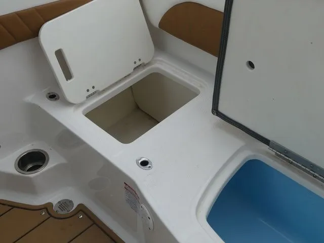 Slide: The Image of Chaparral 21 Surf 2023 - 55