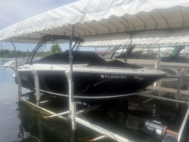 The Image of 2019 Monterey 258SS Super Sport boat on a boat lift. - 1