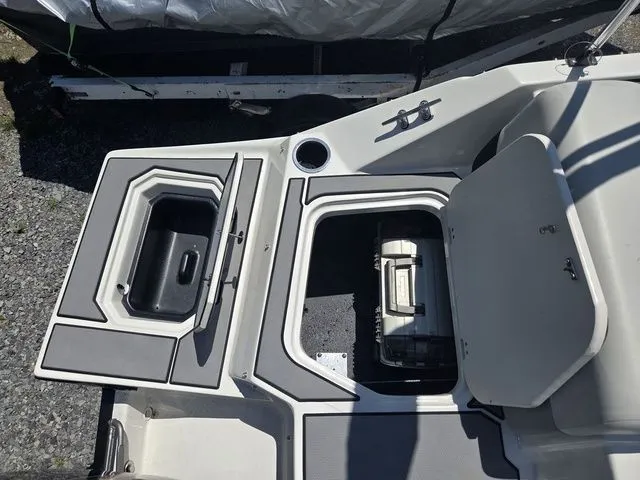 Slide: The Image of Starcraft 2025 SV 16 OB boat with storage compartments and battery. - 25