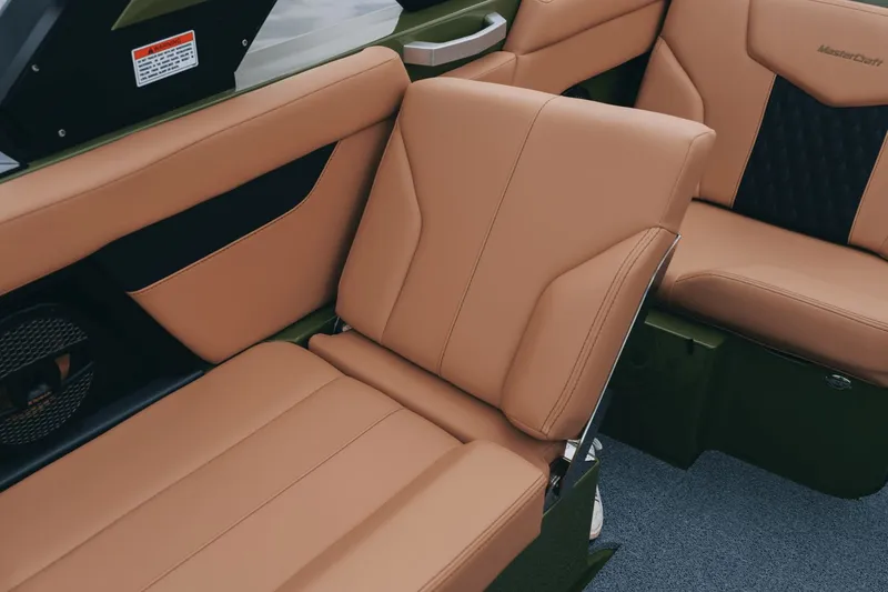 Slide: The Image of MasterCraft XT24 2027 - 10