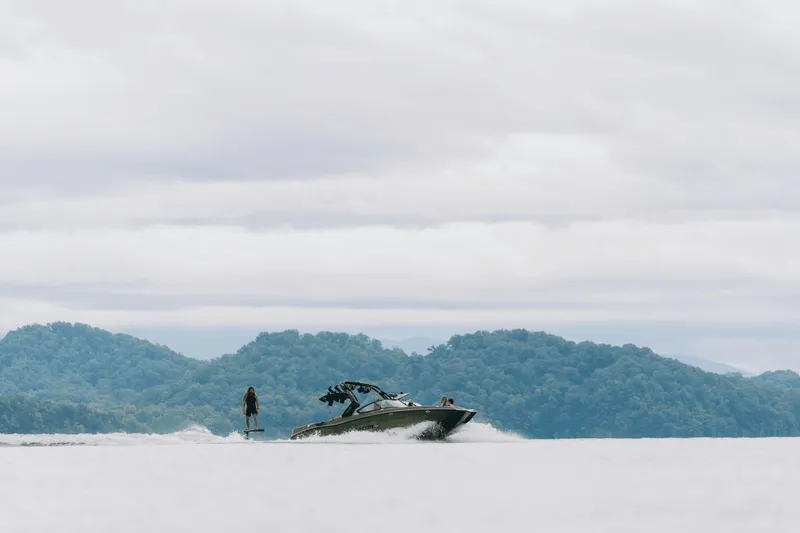 Slide: The Image of MasterCraft XT24 2027 - 16