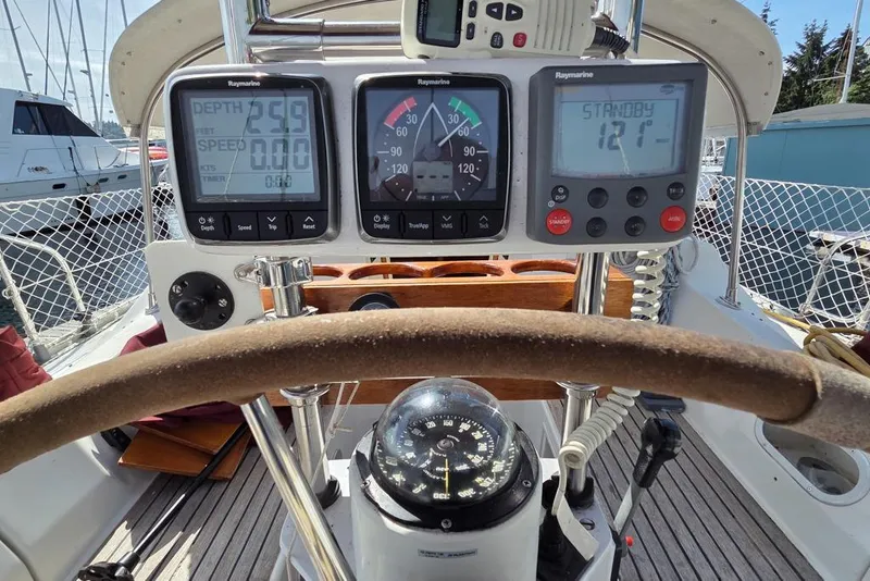 Slide: The Image of Cockpit with Raymarine electronics - 10