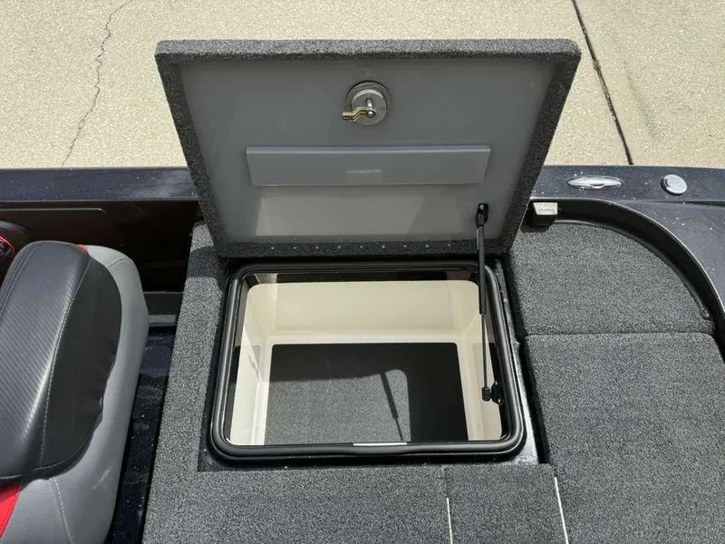 Slide: The Image of Caymas CX 21 PRO 2023 - 21