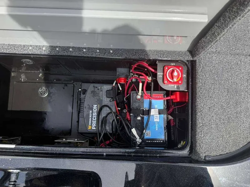 Slide: The Image of Caymas CX 21 PRO 2023 - 23
