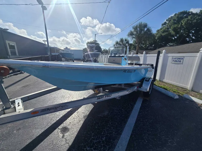 Slide: The Image of Sea Pro 172 Bay 2022 - 4