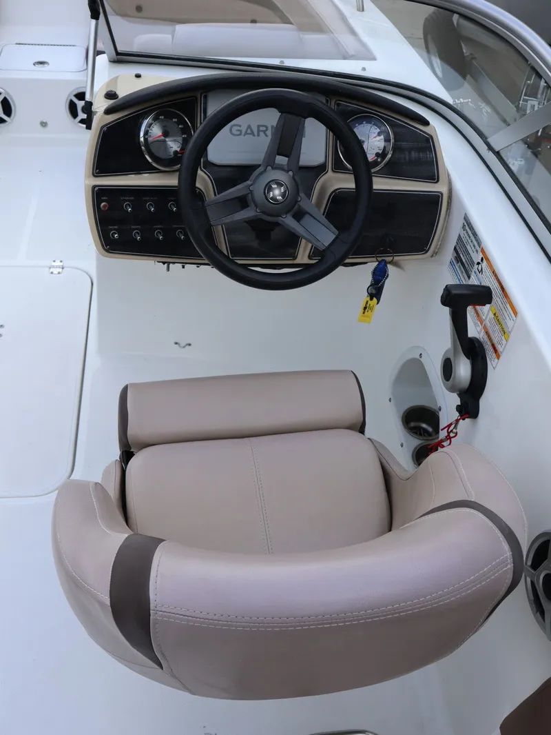 Slide: The Image of Interior view of 2018 Hurricane SunDeck SD 191 OB boat. - 12