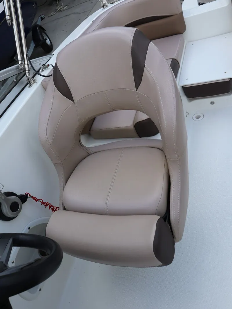Slide: The Image of Beige seat on a 2018 Hurricane SunDeck SD 191 OB boat. - 14