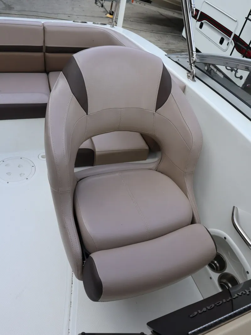 Slide: The Image of Beige boat seat upholstery on Hurricane SunDeck SD 191 OB, 2018. - 15