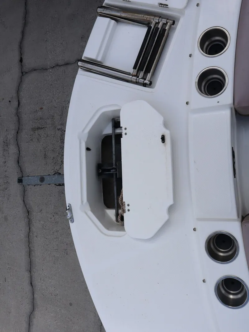 Slide: The Image of 2018 Hurricane SunDeck SD 191 OB boat rear with cup holders. - 20