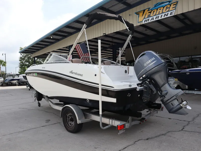 Slide: The Image of 2018 Hurricane SunDeck SD 191 OB boat at VForce Marine. - 8