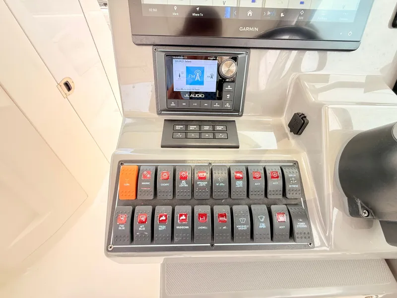 Slide: The Image of Pursuit DC 295 Dual Console 2022 - 45
