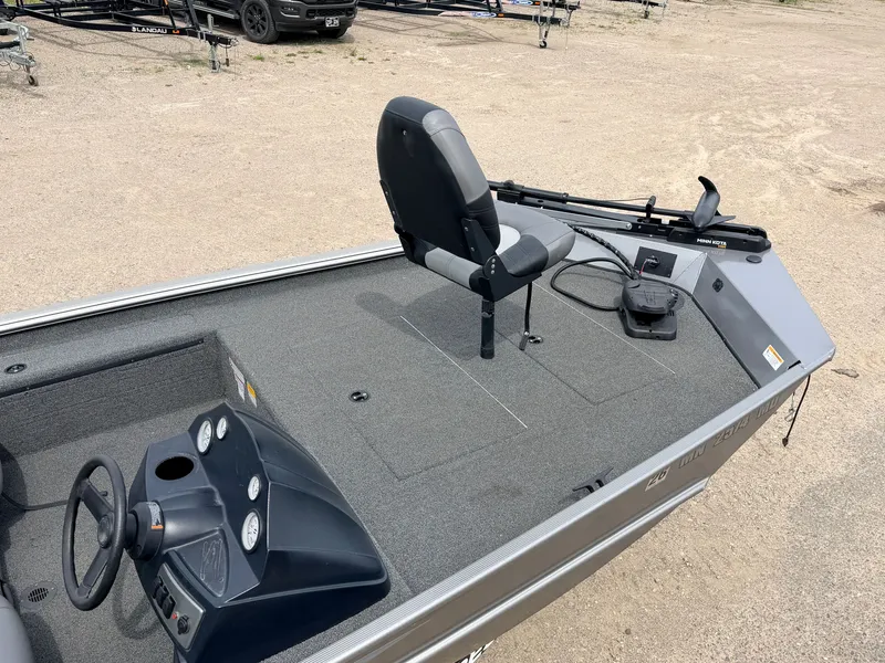 Slide: The Image of Crestliner 1700 Ridge boat with 40HP Mercury 4Stroke, 2021 model, for sale. - 18