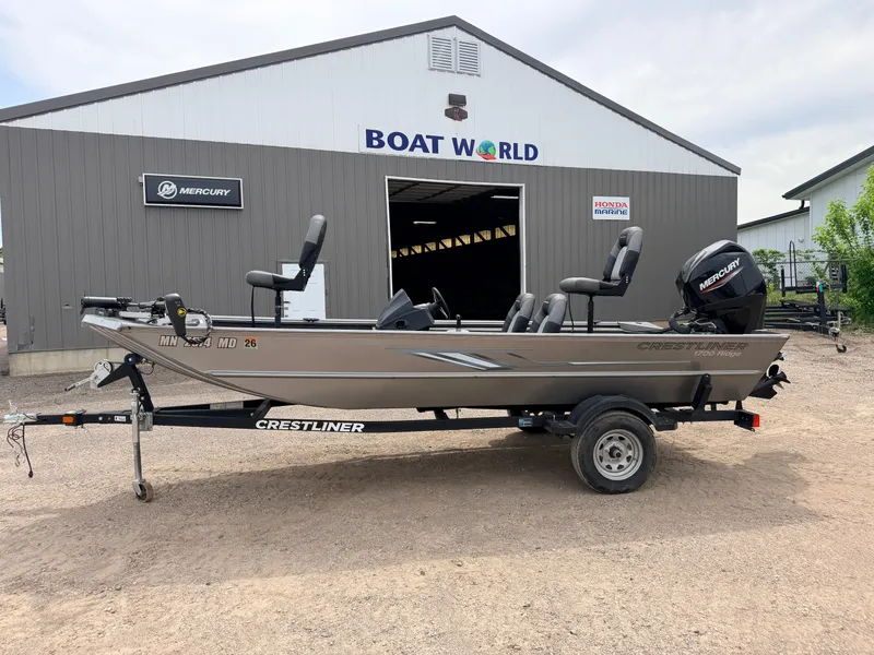Slide: The Image of 2021 Crestliner 1700 Ridge boat with 40HP Mercury engine at Boat World. - 42