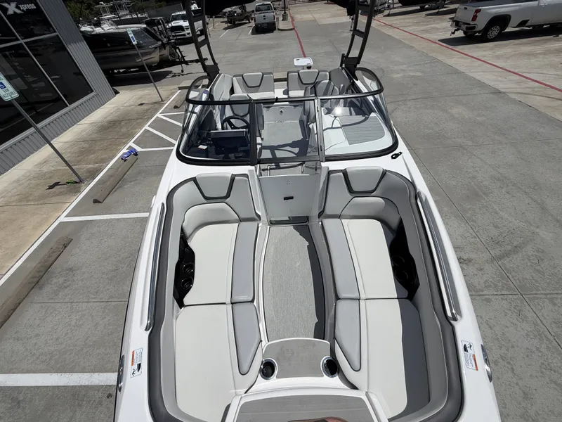 Slide: The Image of Yamaha AR250 2024 - 34