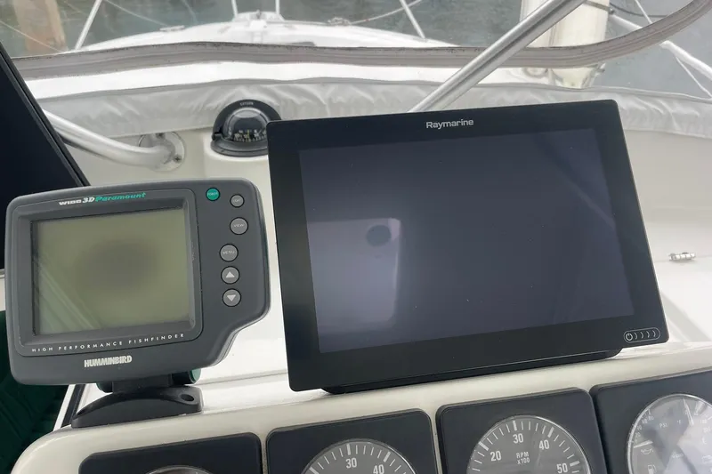 Slide: The Image of NEW RAYMARINE 12" MFD!! - 37