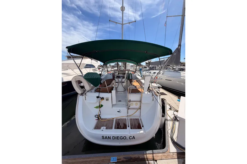 Slide: The Image of 2005 Beneteau Oceanis Clipper 423 docked in San Diego marina. - 11