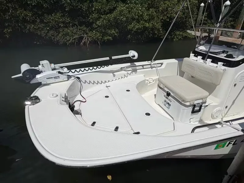 Slide: The Image of 2024 Boston Whaler 17 Montauk boat with Minn Kota motor. - 13