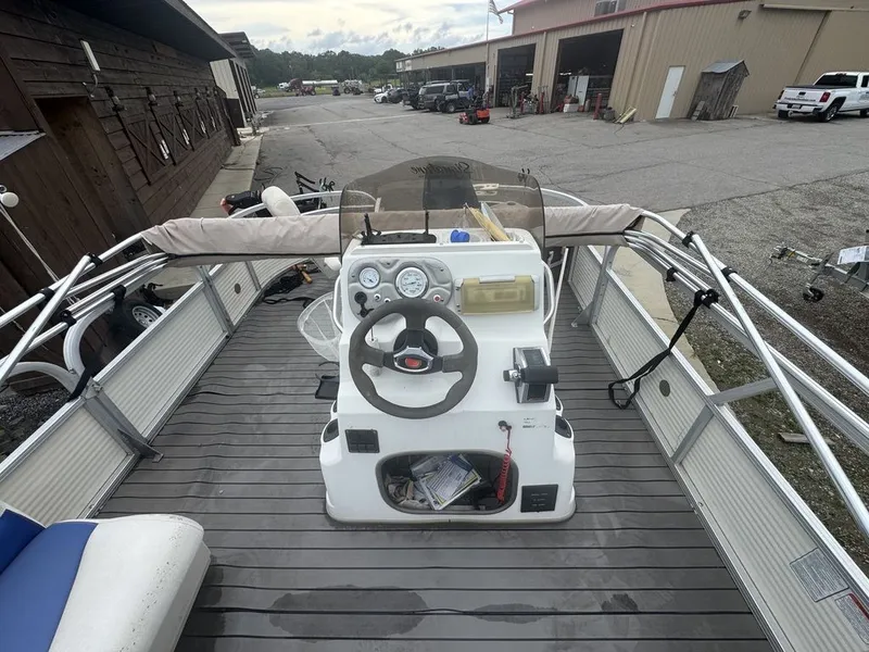 Slide: The Image of Interior view of a 2020 Sun Tracker Party Barge 22 RF DLX boat. - 5