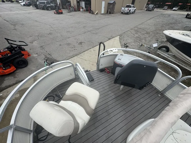 Slide: The Image of 2020 Sun Tracker Party Barge 22 RF DLX pontoon boat deck view. - 6